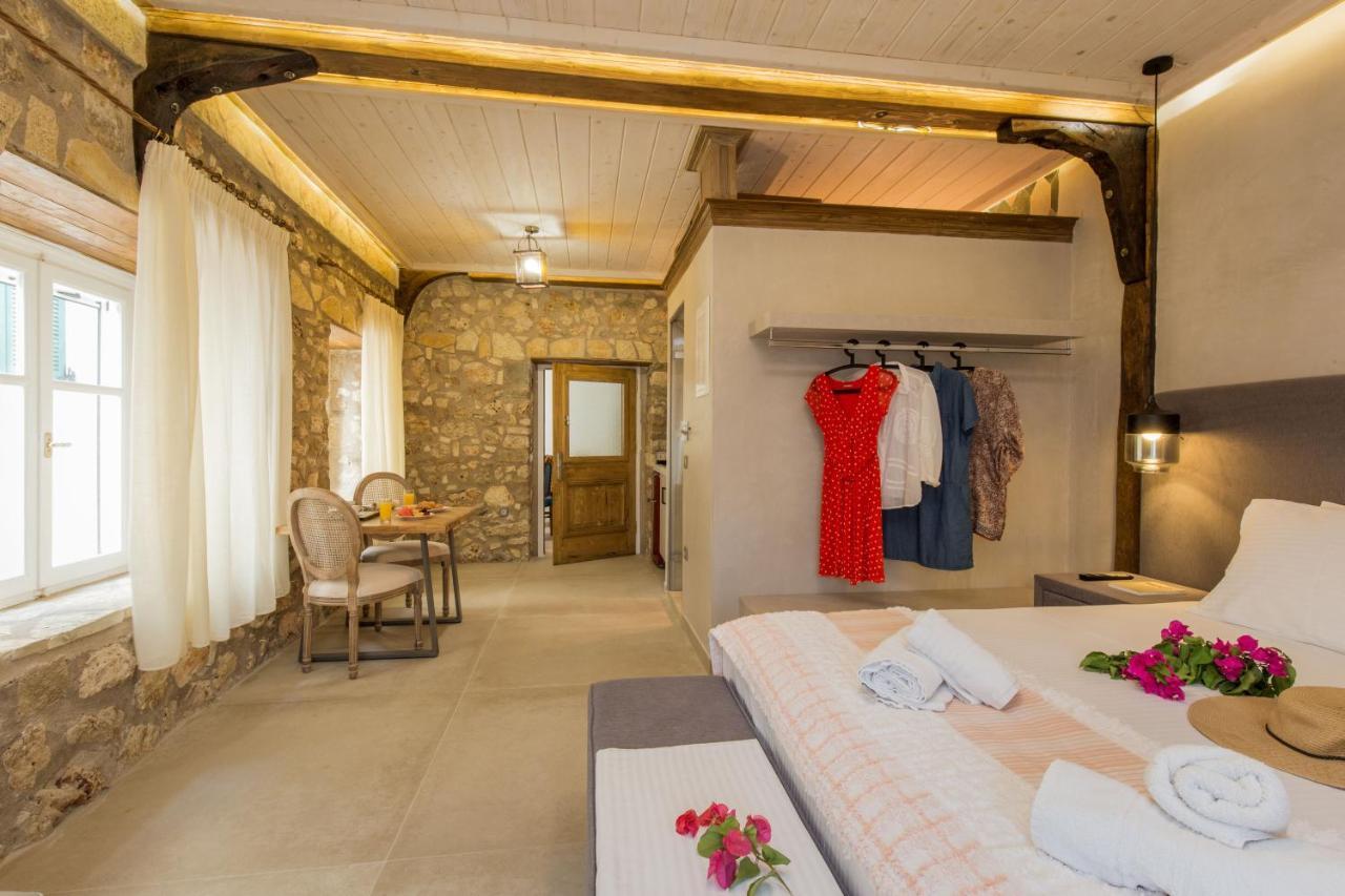 Stone Suites At Lefkada'S Old Port Buitenkant foto
